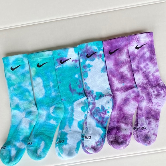 Nike Accessories - Nike Tie Dye Socks • Crew